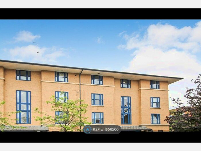 1 Bedroom Flat To Rent In North Row, Milton Keynes, MK9