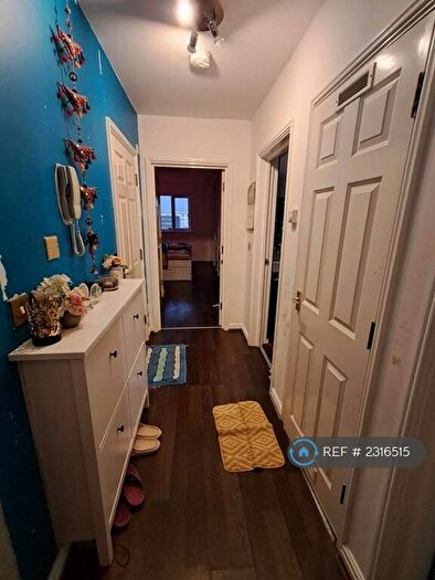 2 Bedroom Flat To Rent In Blackthorn Road, Ilford, IG1