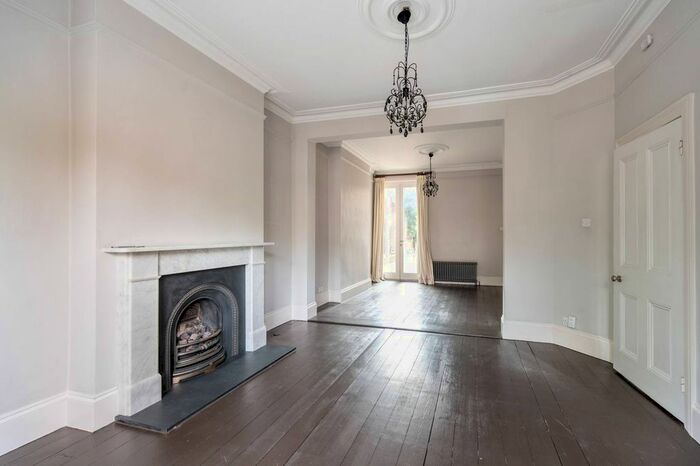 3 Bedroom Terraced House To Rent In Oxford Gardens, Ladbroke Grove, London, W10