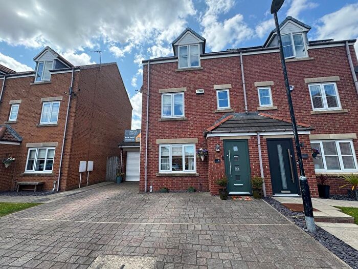 3 Bedroom Semi Detached House For Sale In Rosebud Close, Bishop Cuthbert, Hartlepool, TS26