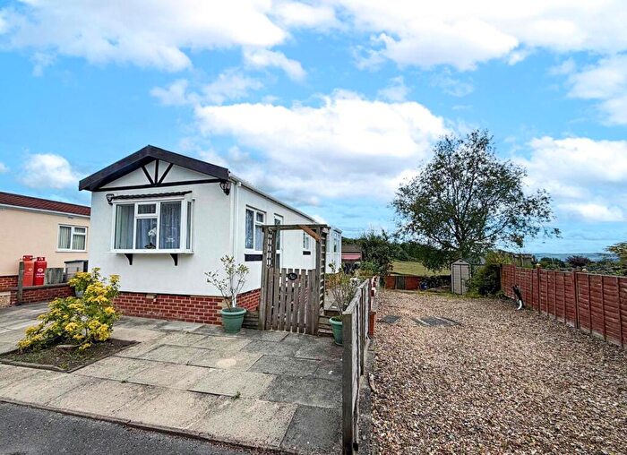 2 Bedroom Park Home For Sale In Cringles, Silsden, BD20