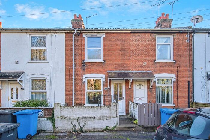 3 Bedroom Terraced House For Sale In Thompson Road, Ipswich, IP1
