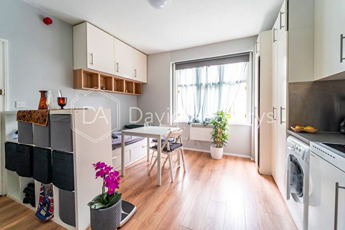 Studio To Rent In Camden Road, Holloway, London, N7