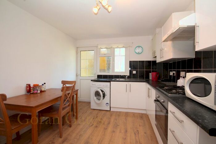 1 Bedroom Flat To Rent In Drake Court, Alexandra Avenue, Rayners Lane, Harrow, HA2