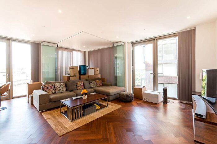 2 Bedroom Flat To Rent In New Union Square, , Nine Elms, London, SW11