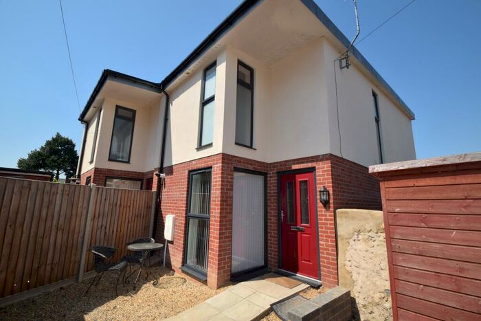 2 Bedroom Semi-Detached House To Rent In West End Street, Norwich, NR2