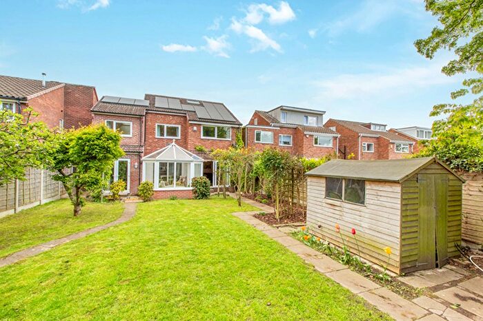 5 Bedroom Detached House For Sale In Whinmoor Crescent, Leeds, LS14