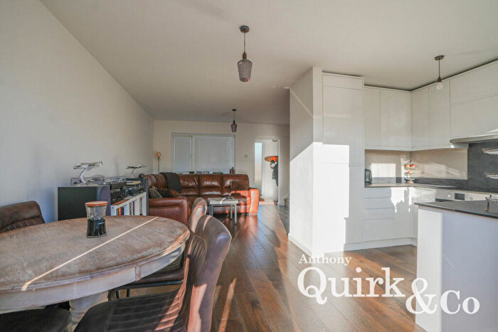 2 Bedroom End Of Terrace House For Sale In Hilton Road, Canvey Island, SS8