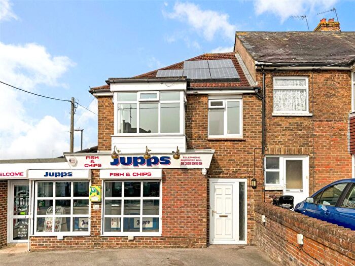 2 Bedroom Apartment To Rent In West Street, Burgess Hill, West Sussex, RH15