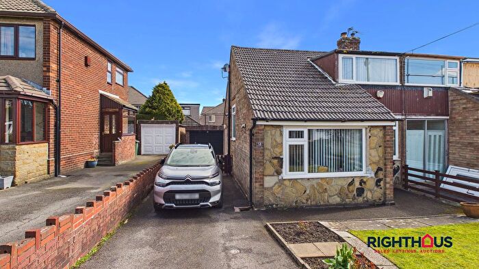 2 Bedroom Semi Detached Bungalow For Sale In Glendale Drive, Bradford, BD6