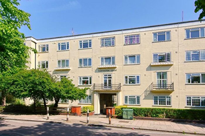 1 Bedroom Flat To Rent In Hartington Court, Lansdowne Way, Stockwell, SW8