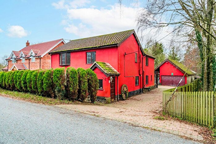 4 Bedroom Detached House For Sale In Mere Road, Stow Bedon, Attleborough, NR17