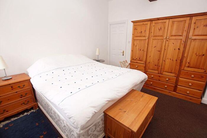 2 Bedroom Character Property For Sale In North Street, Gosport, PO12