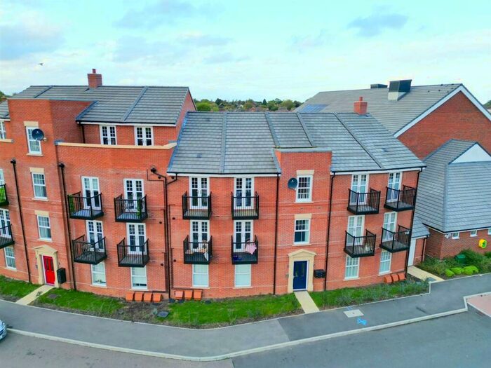 2 Bedroom Apartment To Rent In Summerlin Drive, Woburn Sands, Milton Keynes, MK17