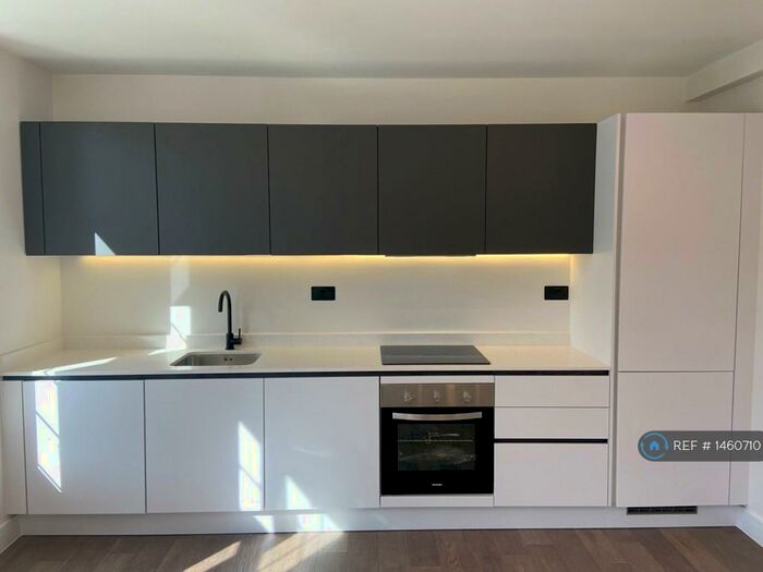 1 Bedroom Flat To Rent In Ballards Lane, London, N3