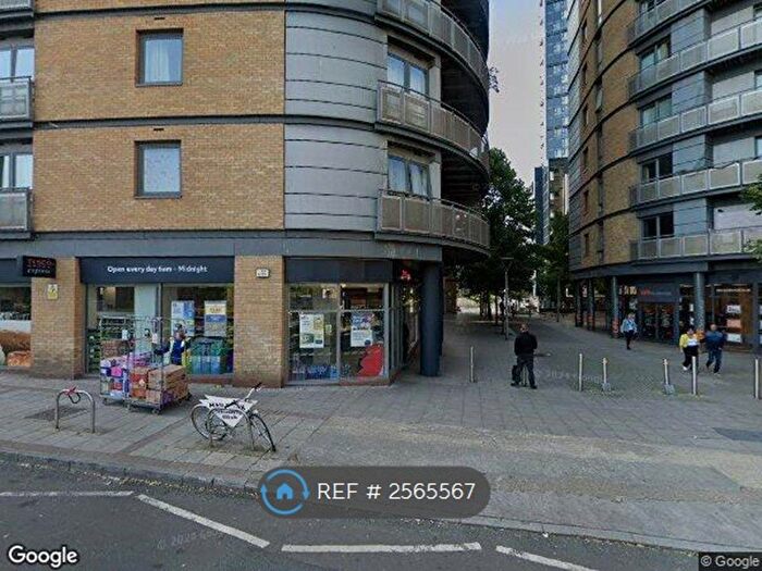 1 Bedroom Flat To Rent In Victory Road, London, W3