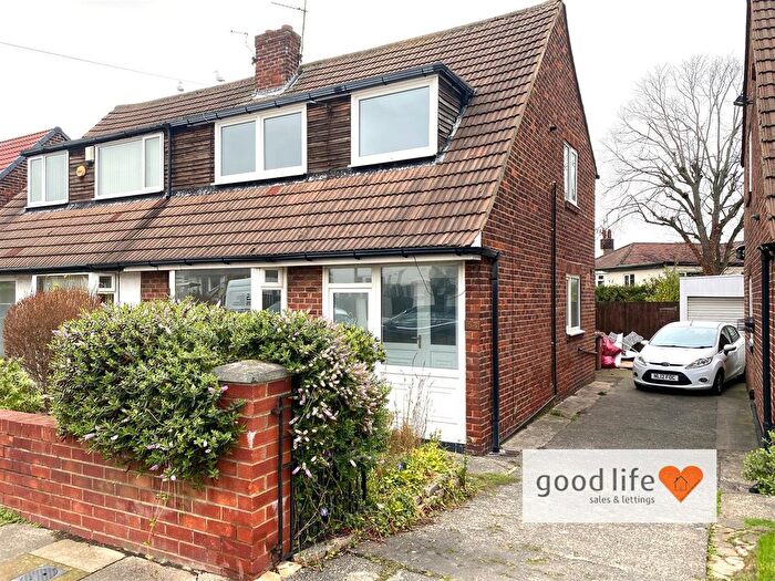 3 Bedroom Semi Detached House To Rent In Stannington Grove, Tunstall, Sunderland, SR2