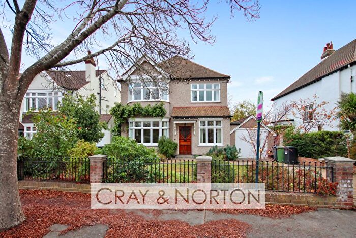 4 Bedroom Detached House To Rent In Carlyle Road, Addiscombe, CR0