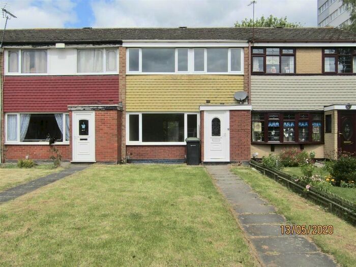 3 Bedroom Property To Rent In Heathmere Drive, Birmingham, B37