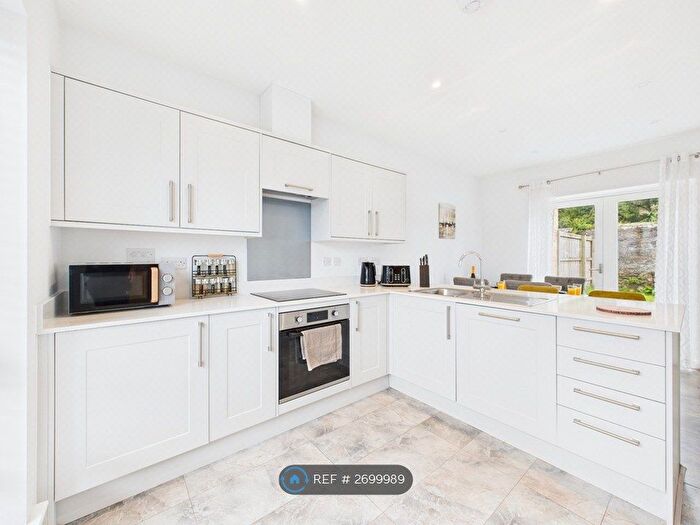 3 Bedroom Semi Detached House To Rent In Harveys Yard, Hayle, TR27