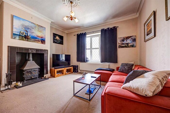 2 Bedroom Restaurant Retail Property / Shop For Sale In Albion House, Ingleton, LA6