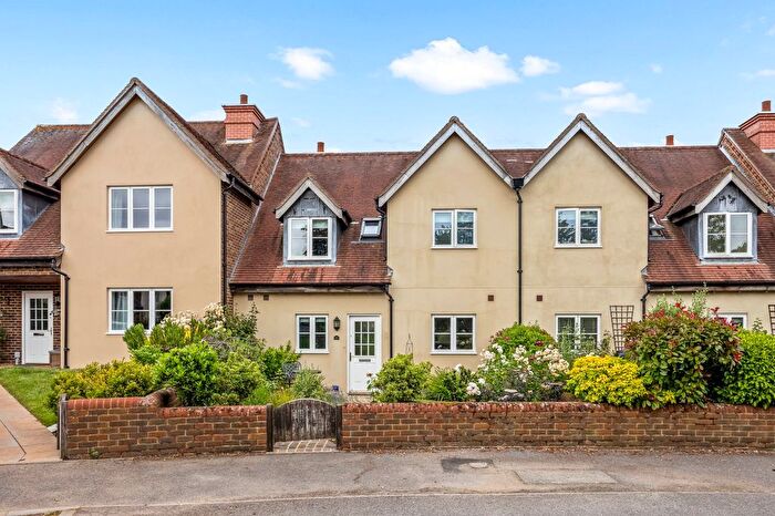 3 Bedroom Terraced House For Sale In Wyvern Place, Warnham, RH12