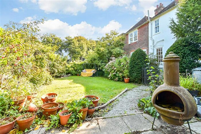 2 Bedroom Flat For Sale In Otterpool Lane, Lympne, Hythe, Kent, CT21