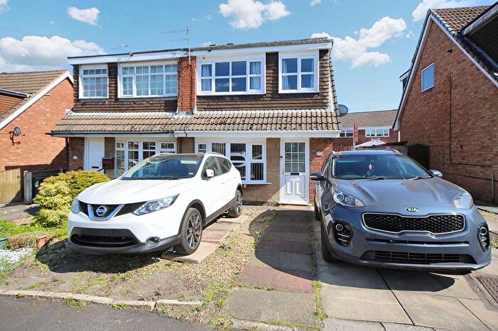 3 Bedroom Semi-Detached House For Sale In Lockerbie Place, Wigan, WN3