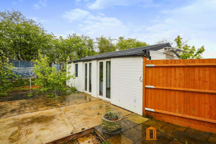 Studio To Rent In Azalea Avenue, Kidlington, OX5