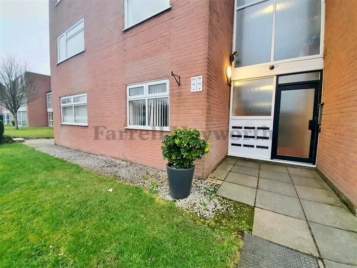2 Bedroom Flat To Rent In South Meadow Lane, Preston PR1