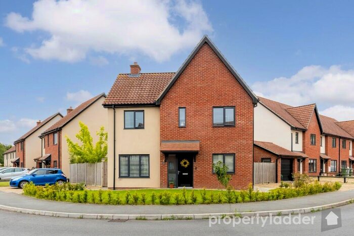 4 Bedroom Detached House For Sale In Sam Smith Way, Rackheath, NR13