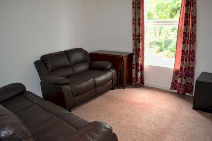 5 Bedroom Property To Rent In Tiverton Road, Selly Oak, Birmingham, B29