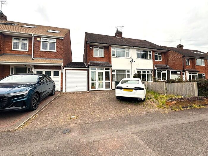 3 Bedroom Semi-Detached House To Rent In Knoll Drive, Coventry, CV3