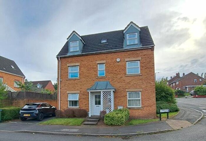 4 Bedroom Detached House For Sale In Princes Way, Oldbury, B68