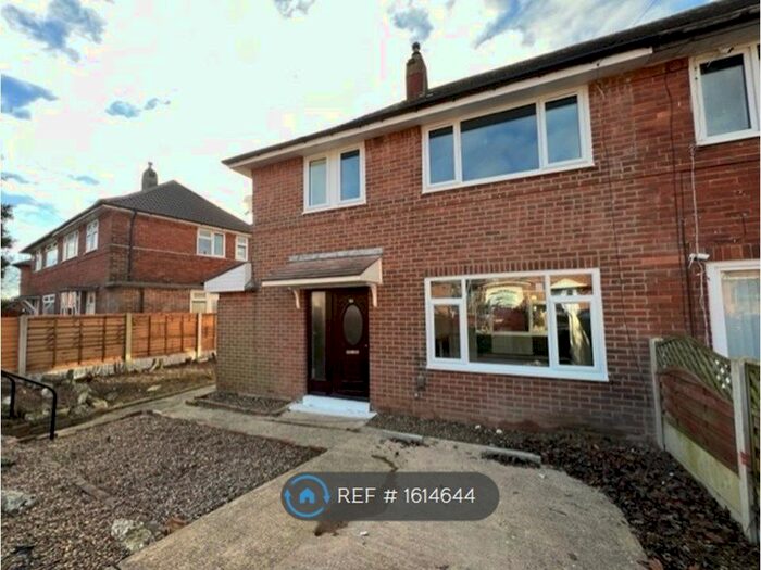 2 Bedroom Semi-Detached House To Rent In Redmire Drive, Leeds, LS14