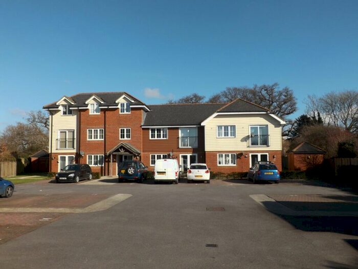 1 Bedroom Flat To Rent In Hambledon Road, Waterlooville, PO7