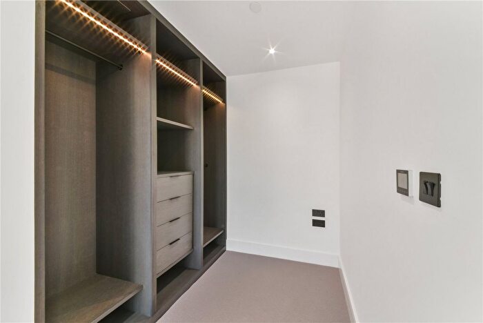 1 Bedroom Flat For Sale In Errington House, Brigade Court, SE1