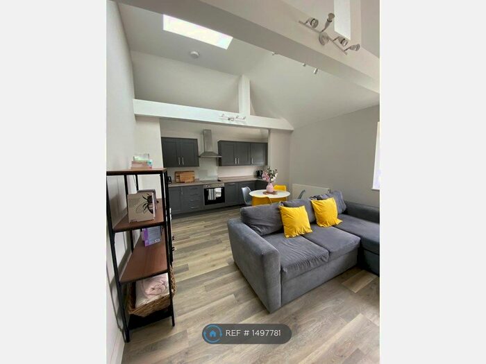 2 Bedroom Flat To Rent In Noel Road, London, W3