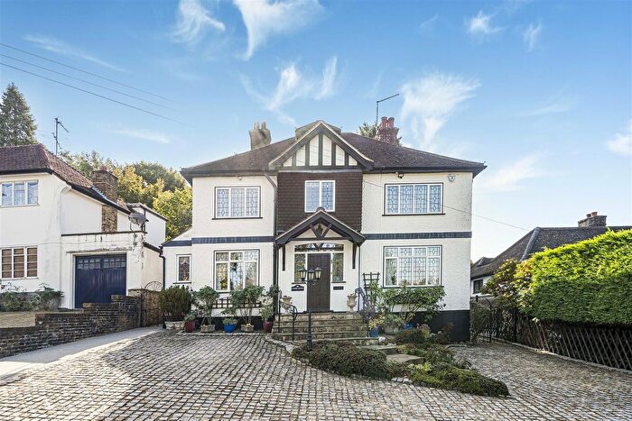 4 Bedroom Detached House For Sale In Mornington Road, Radlett, WD7