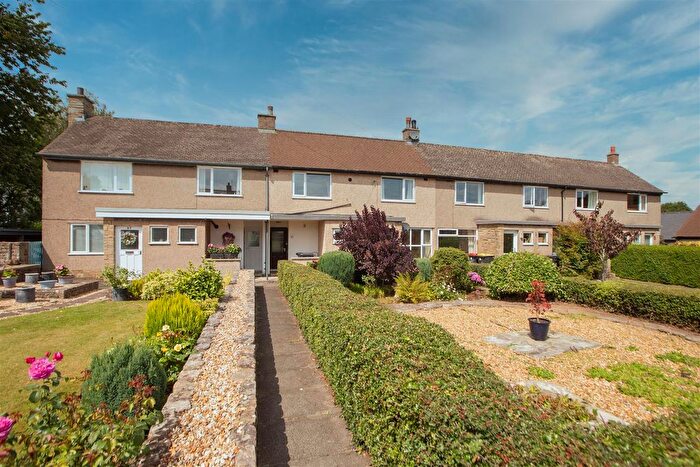 3 Bedroom Terraced House For Sale In Wennington Road, Lancaster, LA2