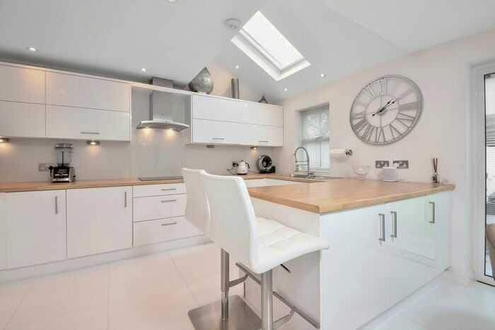 4 Bedroom Detached House To Rent In Reedling Drive, Southsea, PO4