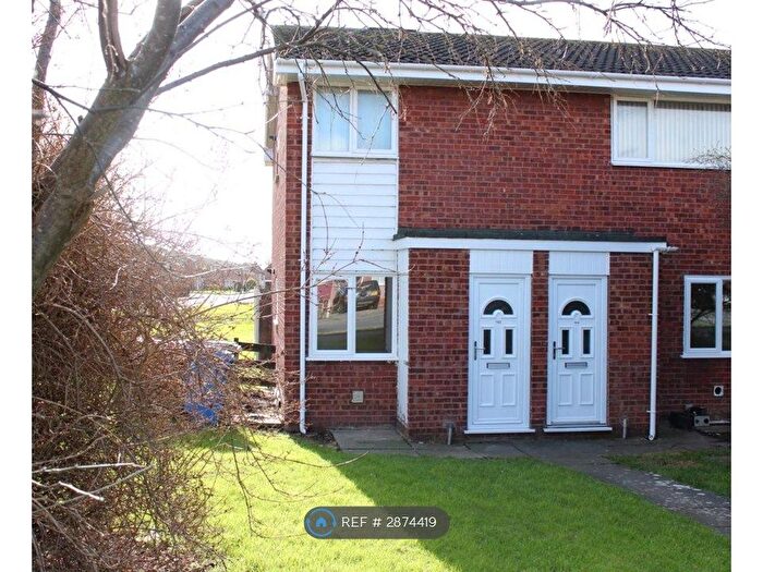 2 Bedroom Flat To Rent In Ffordd Penrhwylfa, Prestatyn, LL19