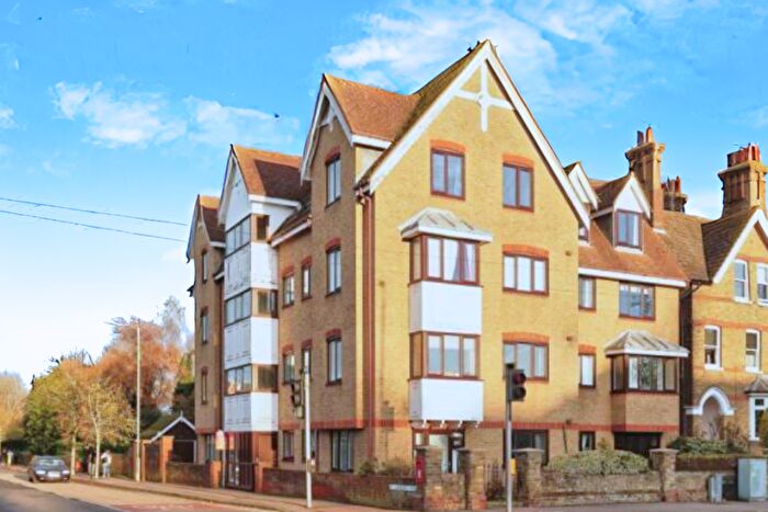 1 Bedroom Flat For Sale In Boundary Court, St. Lawrence Road, Canterbury, CT1