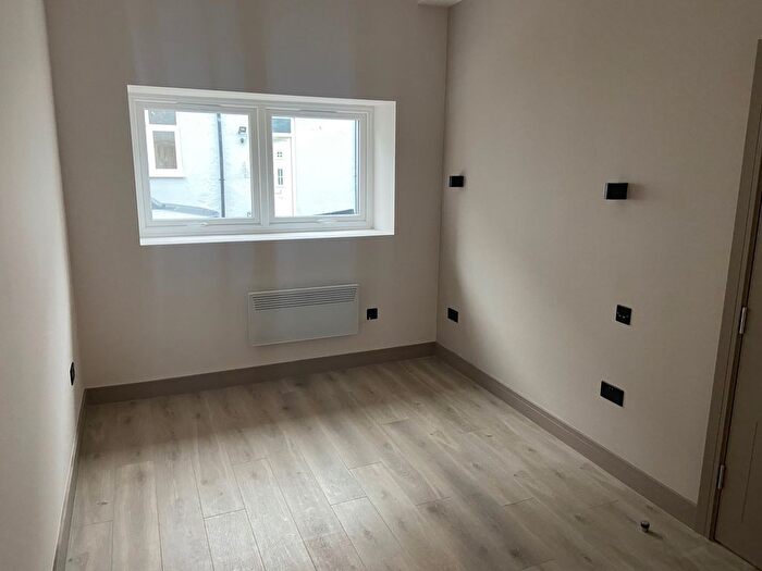 Studio To Rent In Chatterton Road, Bromley, BR2
