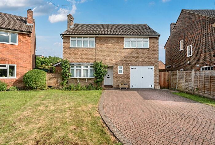 3 Bedroom Detached House For Sale In Meadowlands, Seal, Sevenoaks, Kent, TN15