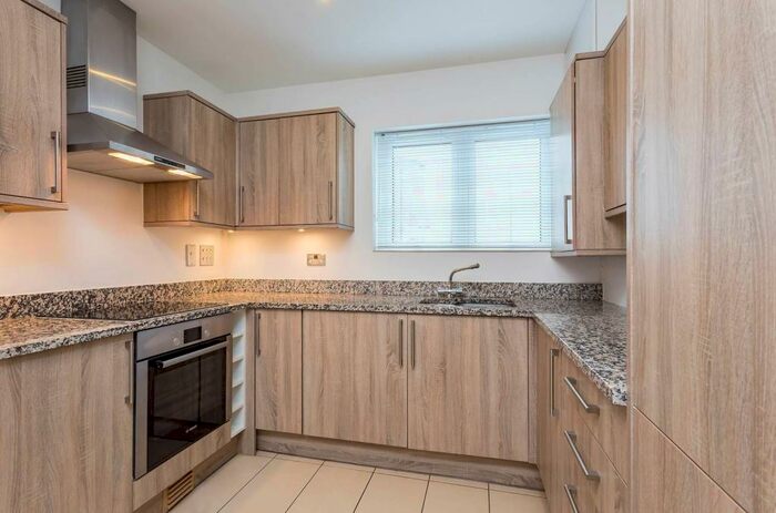 4 Bedroom Flat To Rent In Caldwell Close, Woolwich, London, SE18