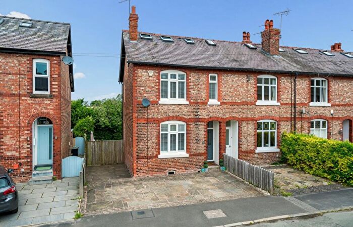 3 Bedroom End Of Terrace House To Rent In Moss Lane, Alderley Edge, SK9