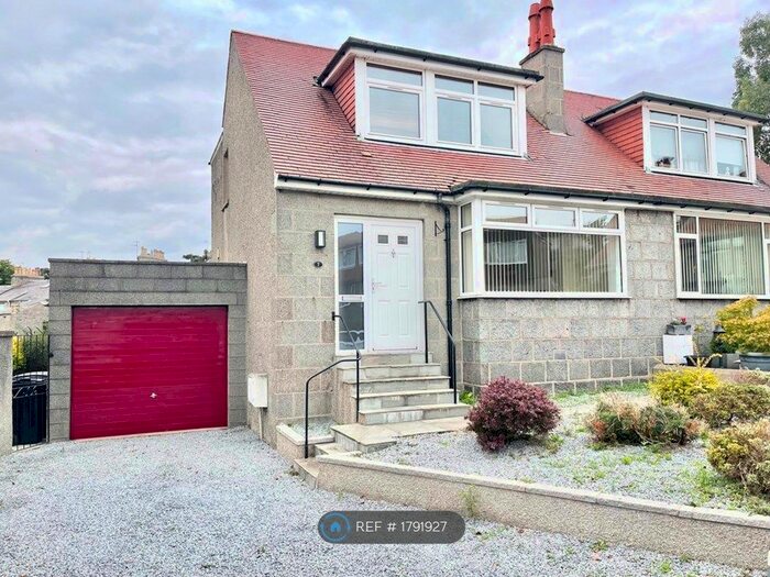 3 Bedroom Semi-Detached House To Rent In Highgate Gardens, Aberdeen, AB11