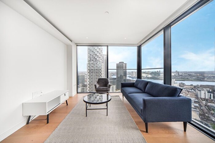 2 Bedroom Flat To Rent In Hampton Tower, Marsh Wall, E14
