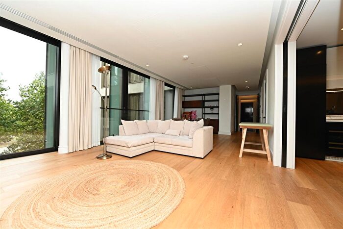 2 Bedroom Flat To Rent In Belvedere Road, London, SE1